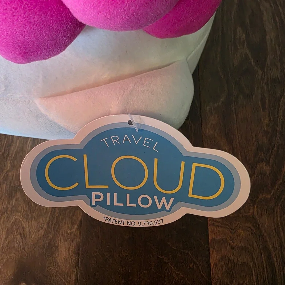 NWT Sanrio Hello Kitty set Travel cloud pillow, hot or cold gel pads & dish